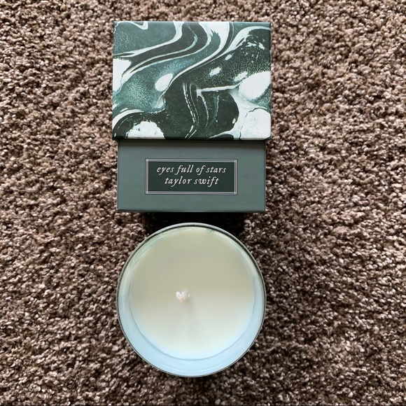 NEW Taylor Swift Evermore Candle - Picture 2 of 9